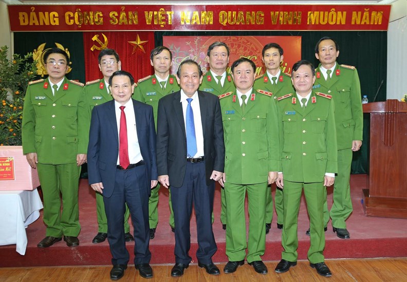 Phó Thủ tướng Thường trực thăm, kiểm tra các đơn vị thuộc Bộ Công an - ảnh 1
